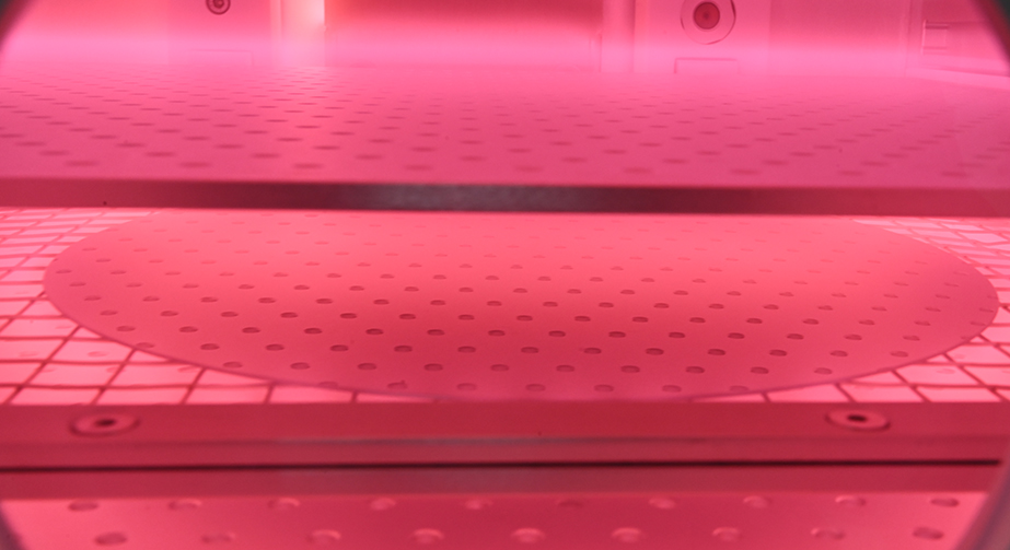 真空等離子清洗機(jī)干泵油泵優(yōu)劣勢對比